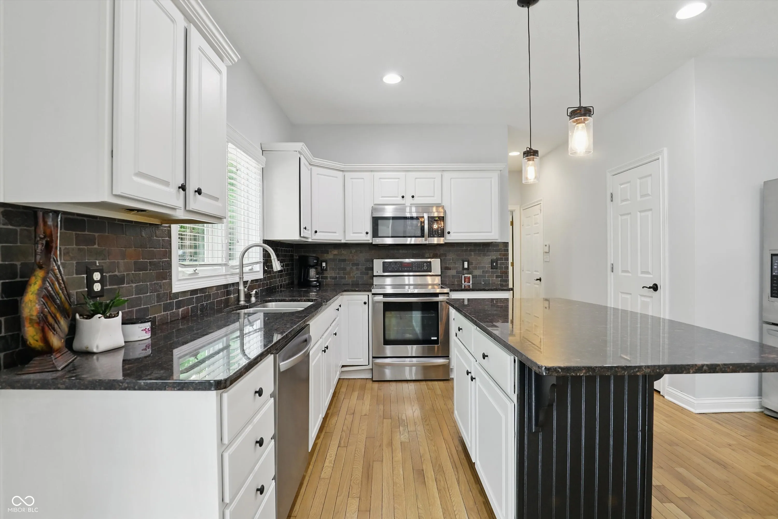 Fishers, Indiana 46037, United States, 4 Bedrooms Bedrooms, ,3 BathroomsBathrooms,Residential,Active,147016