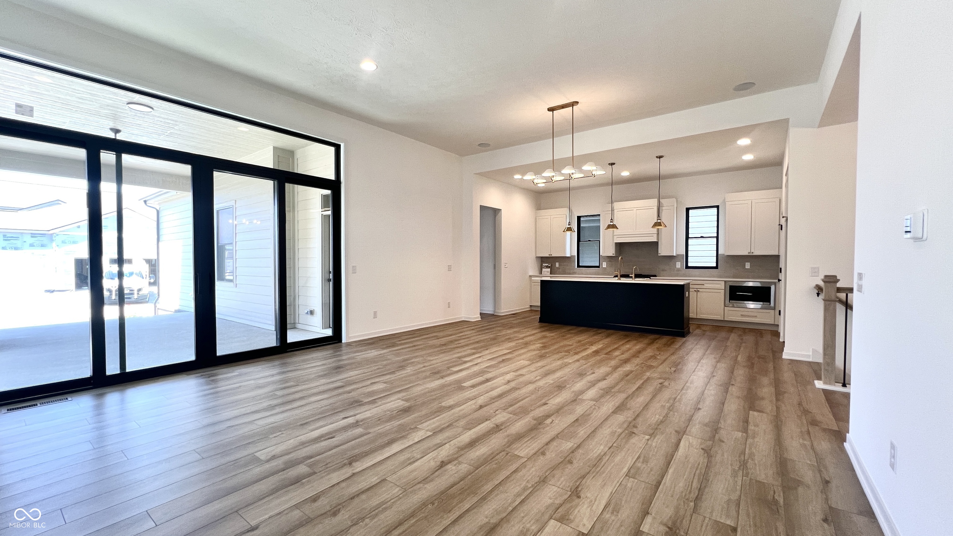 17300 Newton Main Street