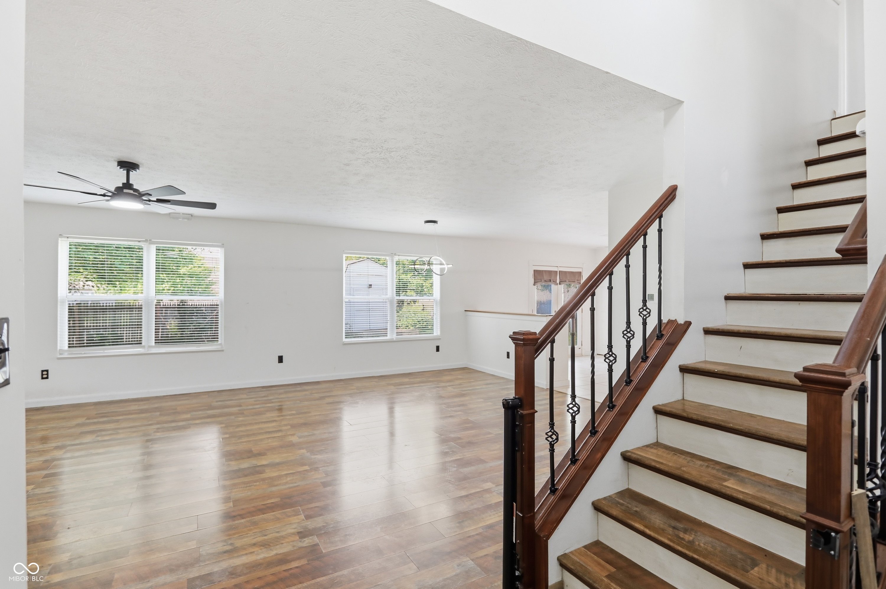 1124 Pebble Court