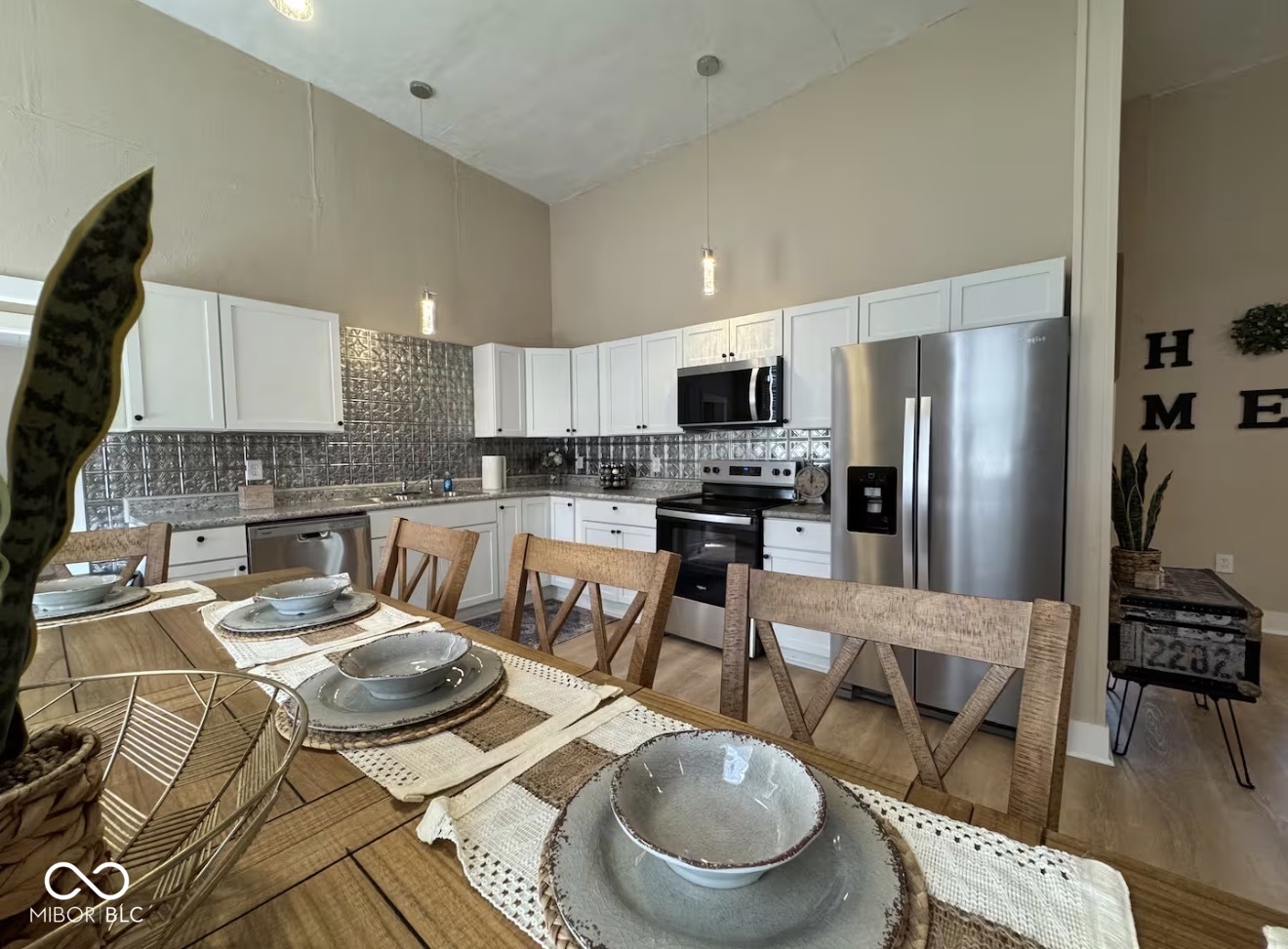 3994 E State Road 32