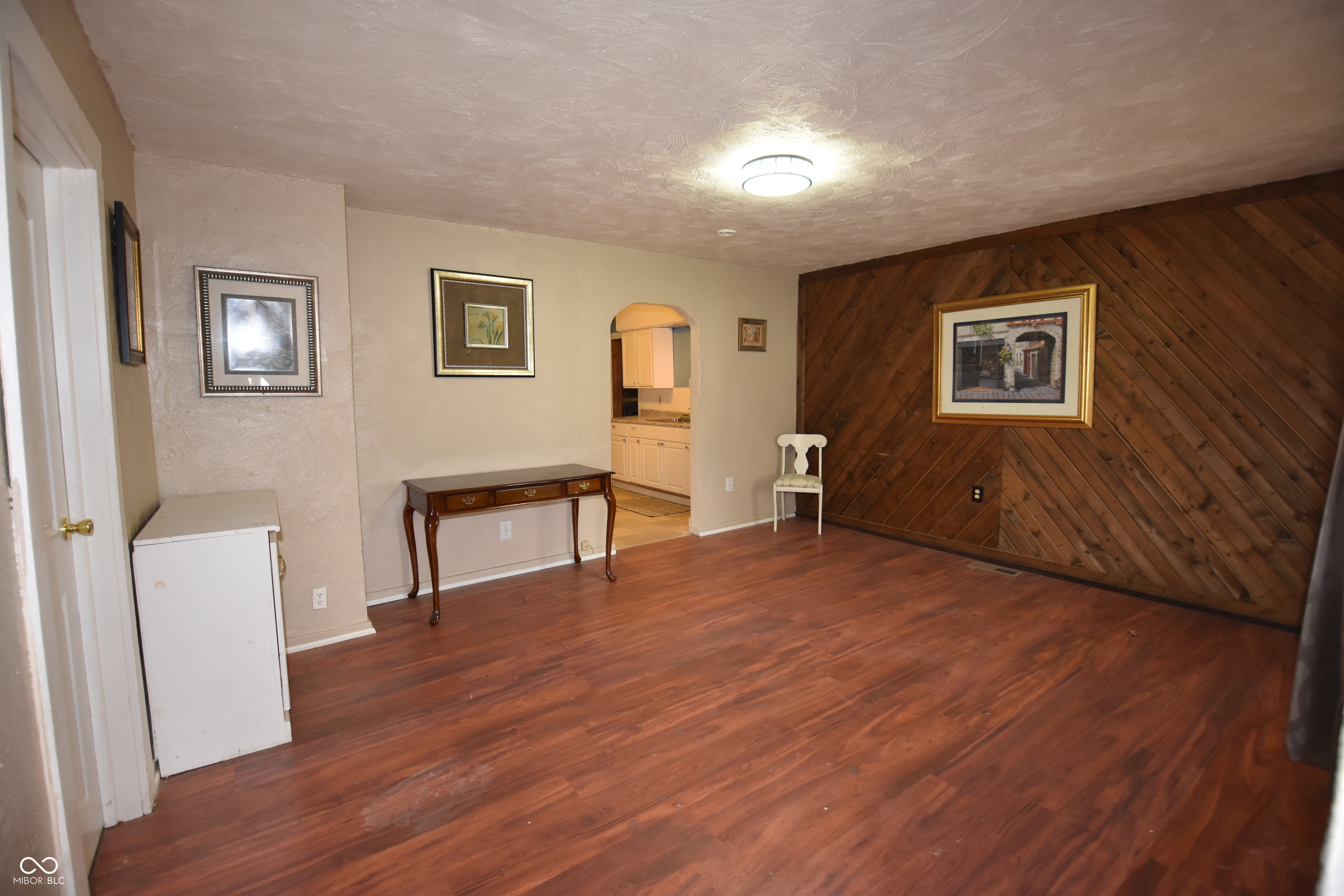 215 Eikenberry Street