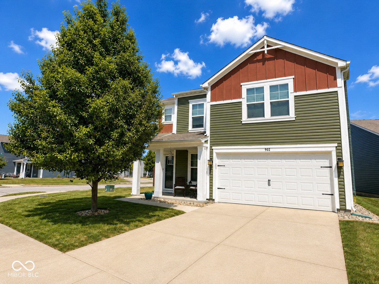 902 Olmsted Court