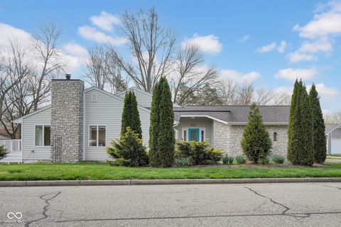 Photo of 4031 Shields Drive, Columbus, IN 47201 (MLS # 22092420)