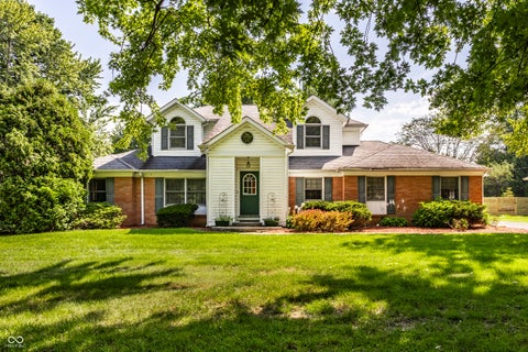 Photo of 7143 Mohawk Lane, Indianapolis, IN 46260 (MLS # 22123950)