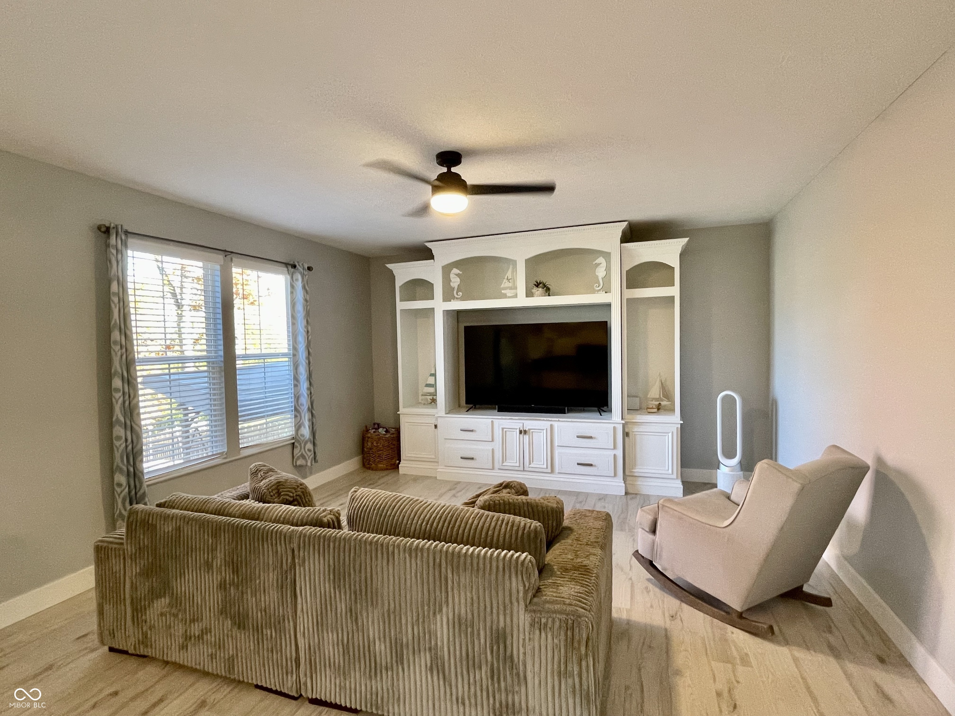 4022 Sunnyside Court