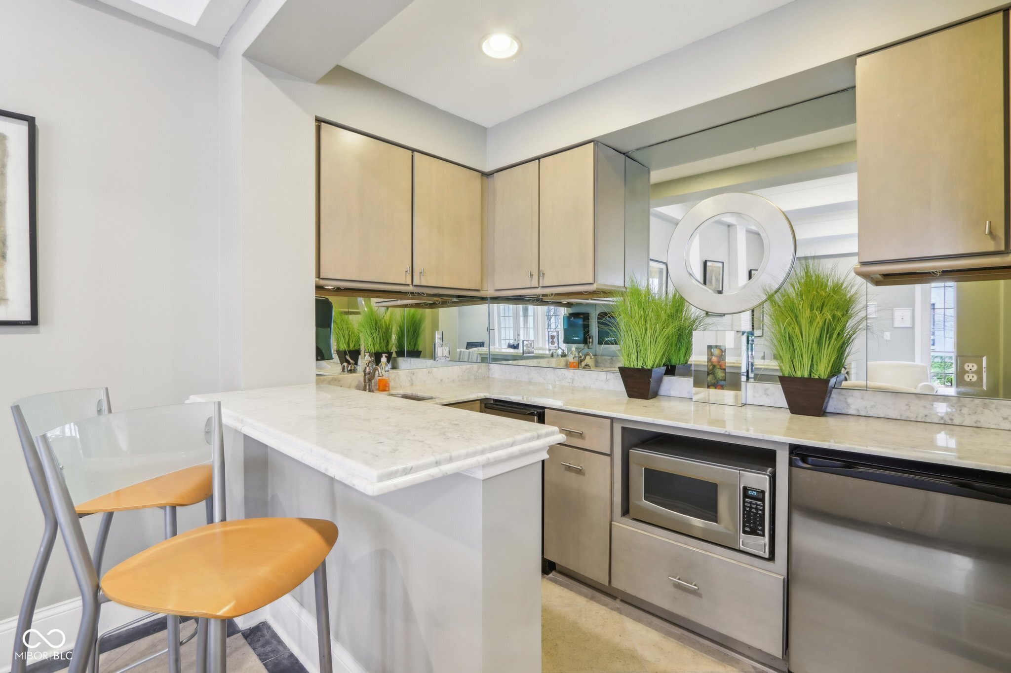 355 E Ohio Street 309