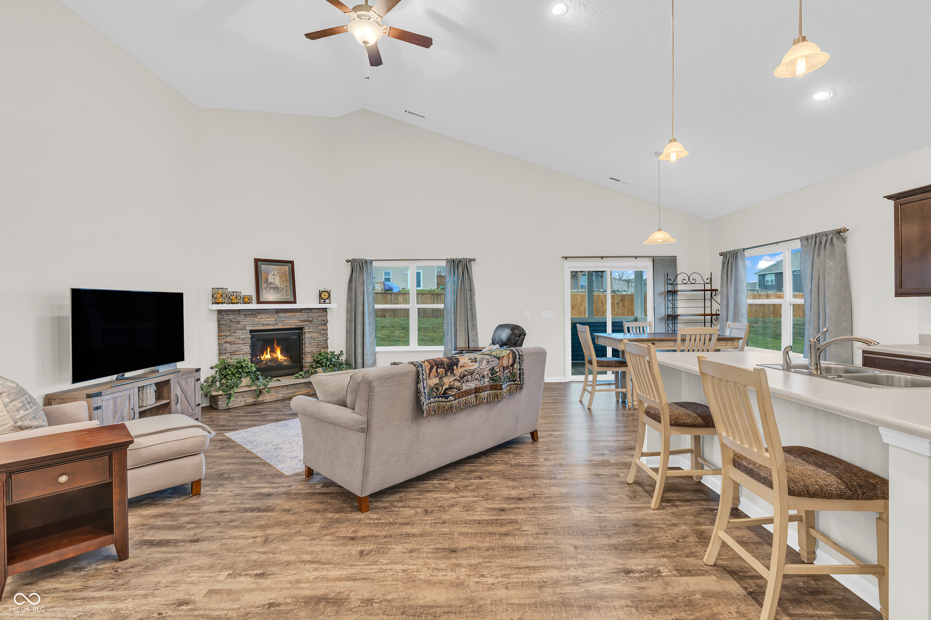 1059 Cherry Tree Lane