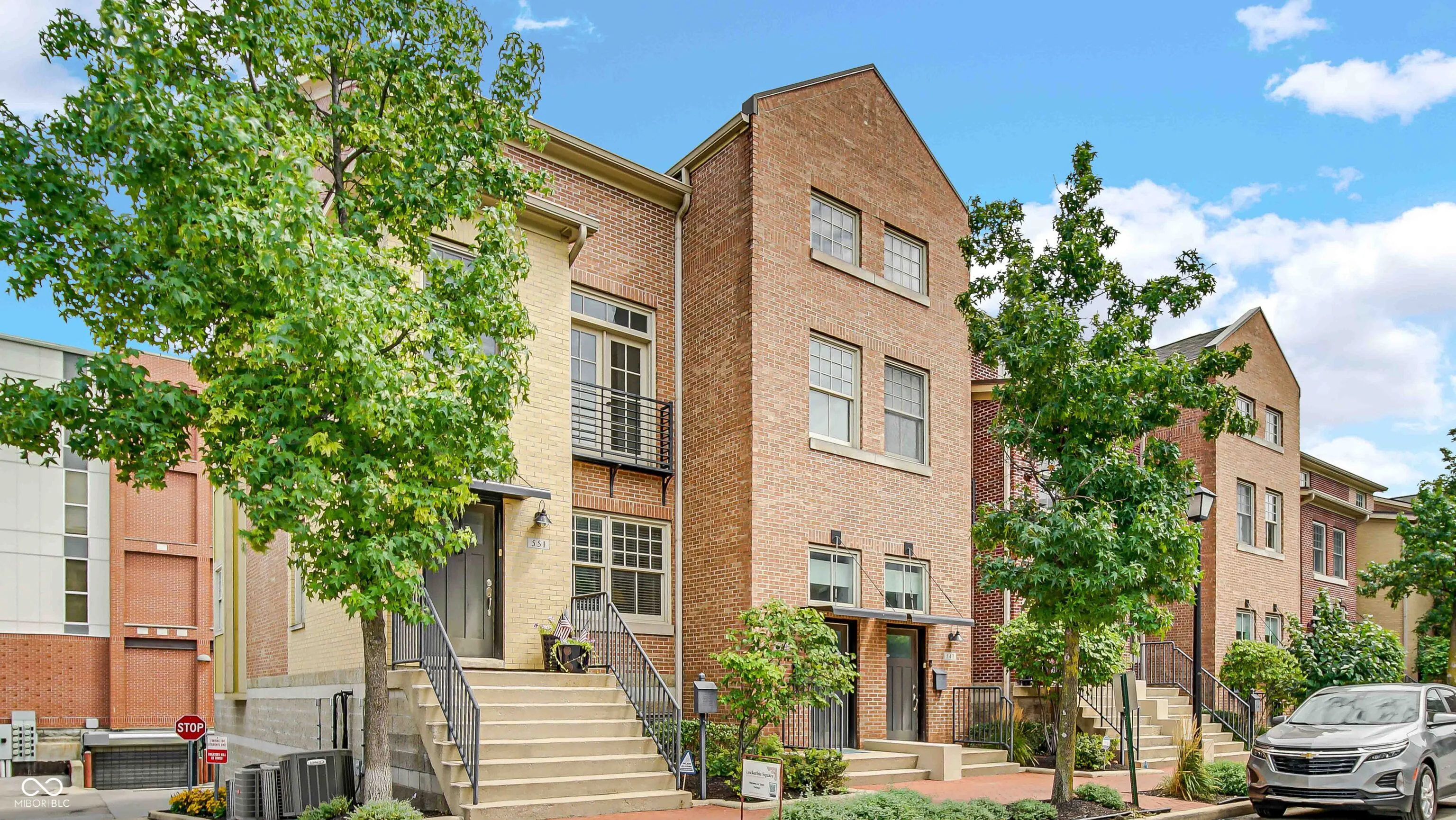 Indianapolis, Indiana 46202, United States, 3 Bedrooms Bedrooms, ,3 BathroomsBathrooms,Residential,Pending,49921