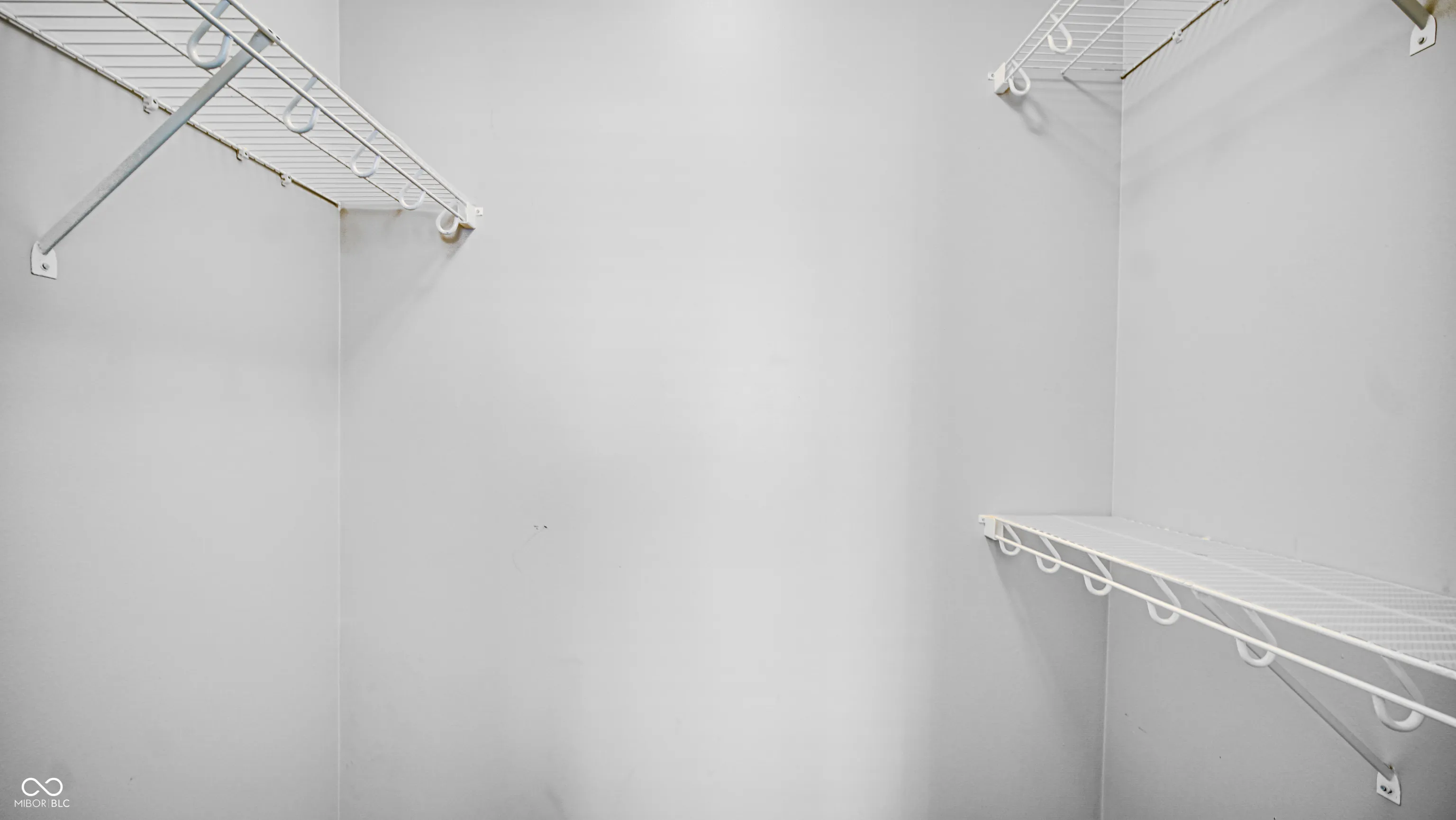 Indianapolis, Indiana 46202, United States, 3 Bedrooms Bedrooms, ,3 BathroomsBathrooms,Residential,Pending,49921