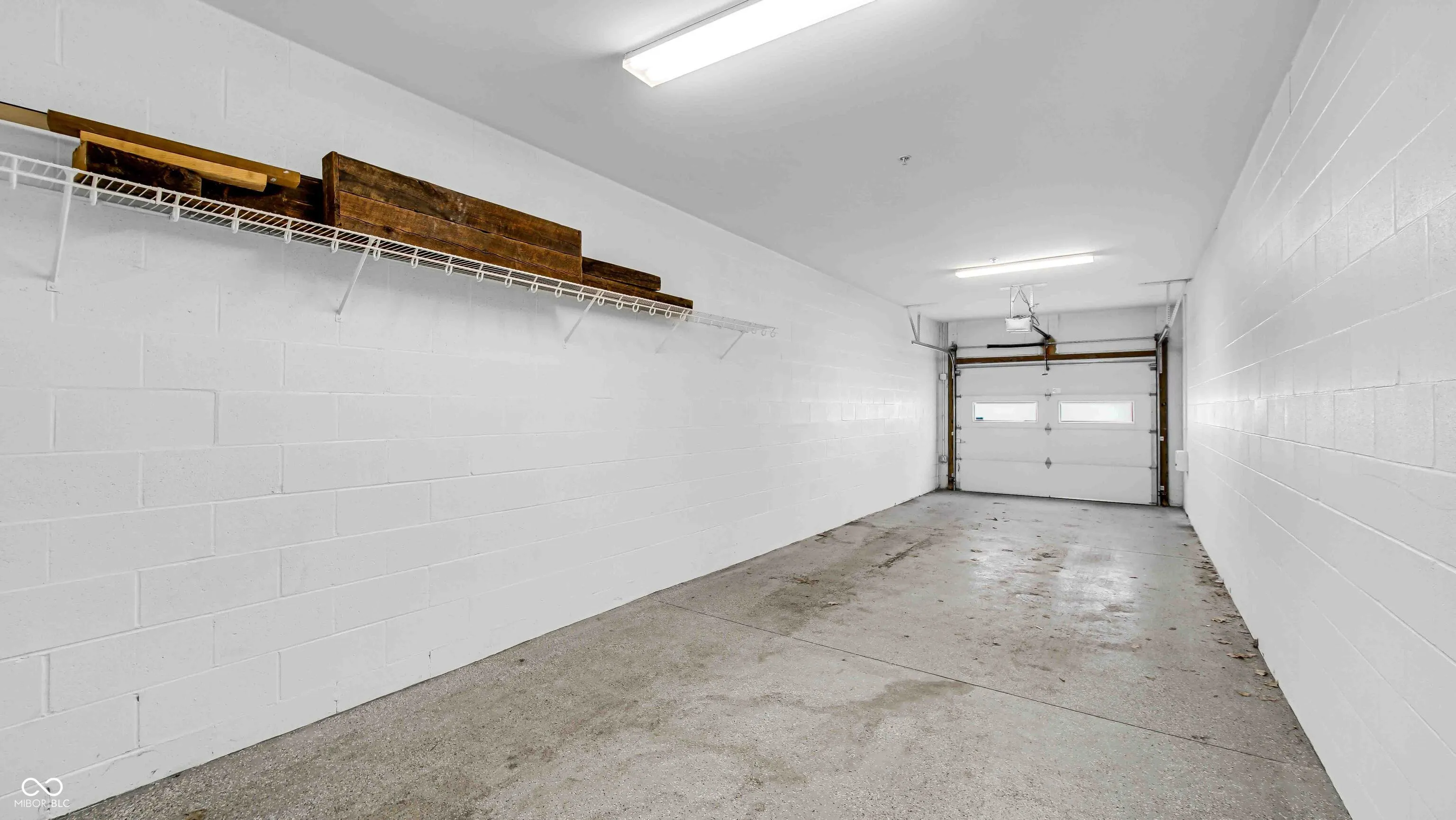 Indianapolis, Indiana 46202, United States, 3 Bedrooms Bedrooms, ,3 BathroomsBathrooms,Residential,Pending,49921