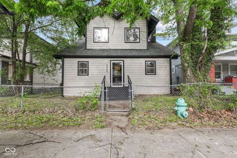 Photo of 2922 N Delaware Street, Indianapolis, IN 46205 (MLS # 22095567)