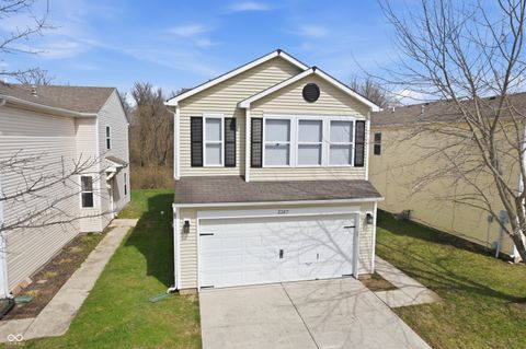Photo of 2367 Collins Way, Greenfield, IN 46140 (MLS # 22089551)