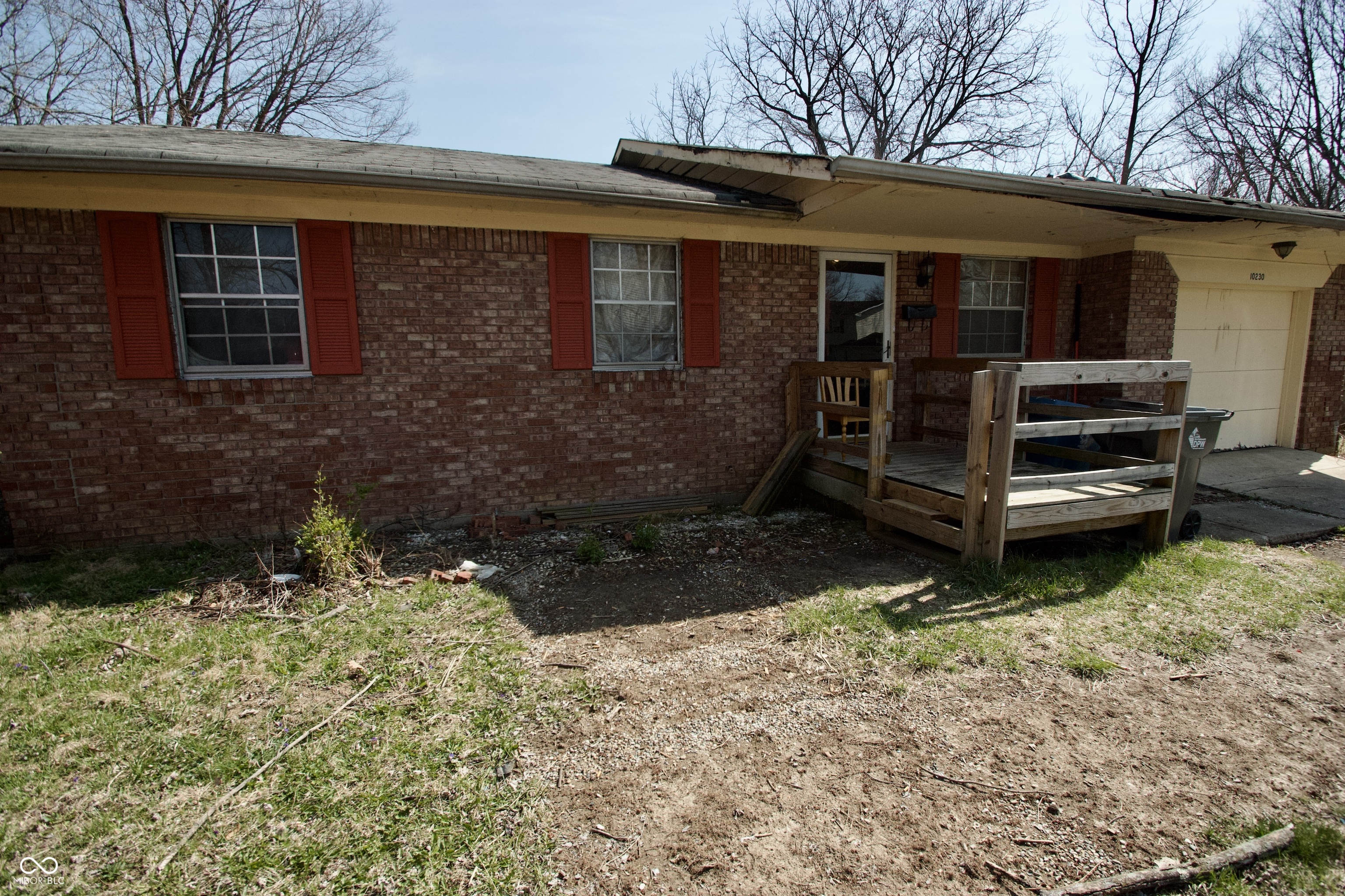 10230 Meadowlark Drive