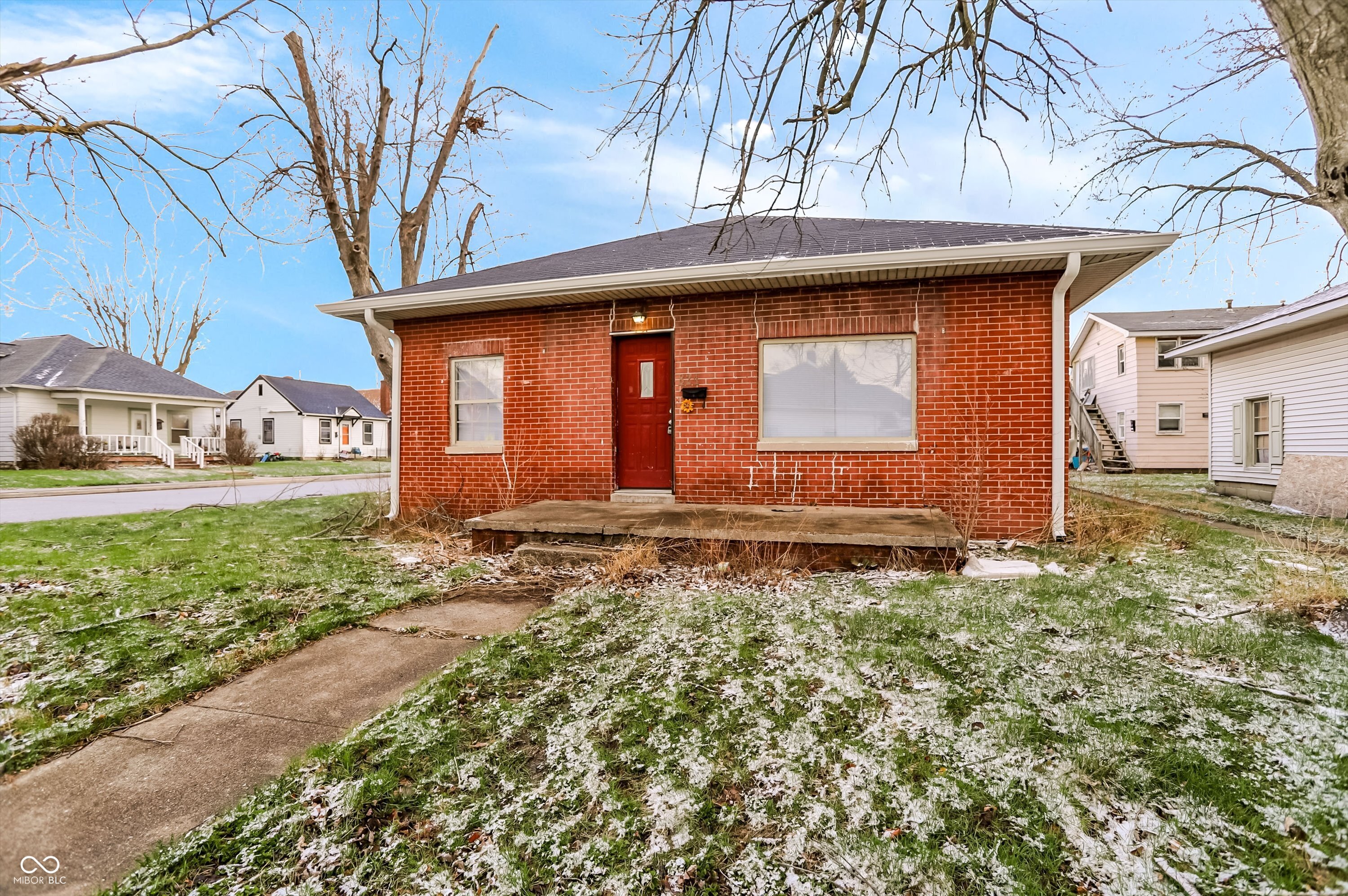 824 W Elm Street