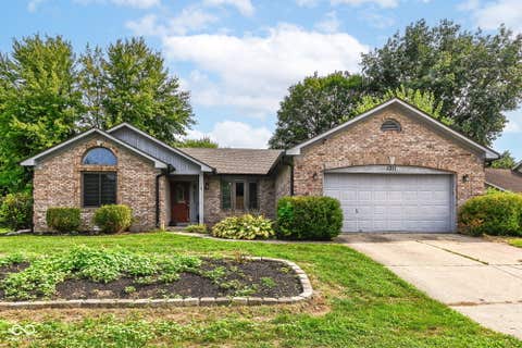 Photo of 1311 Custer Court, Indianapolis, IN 46217 (MLS # 22119544)