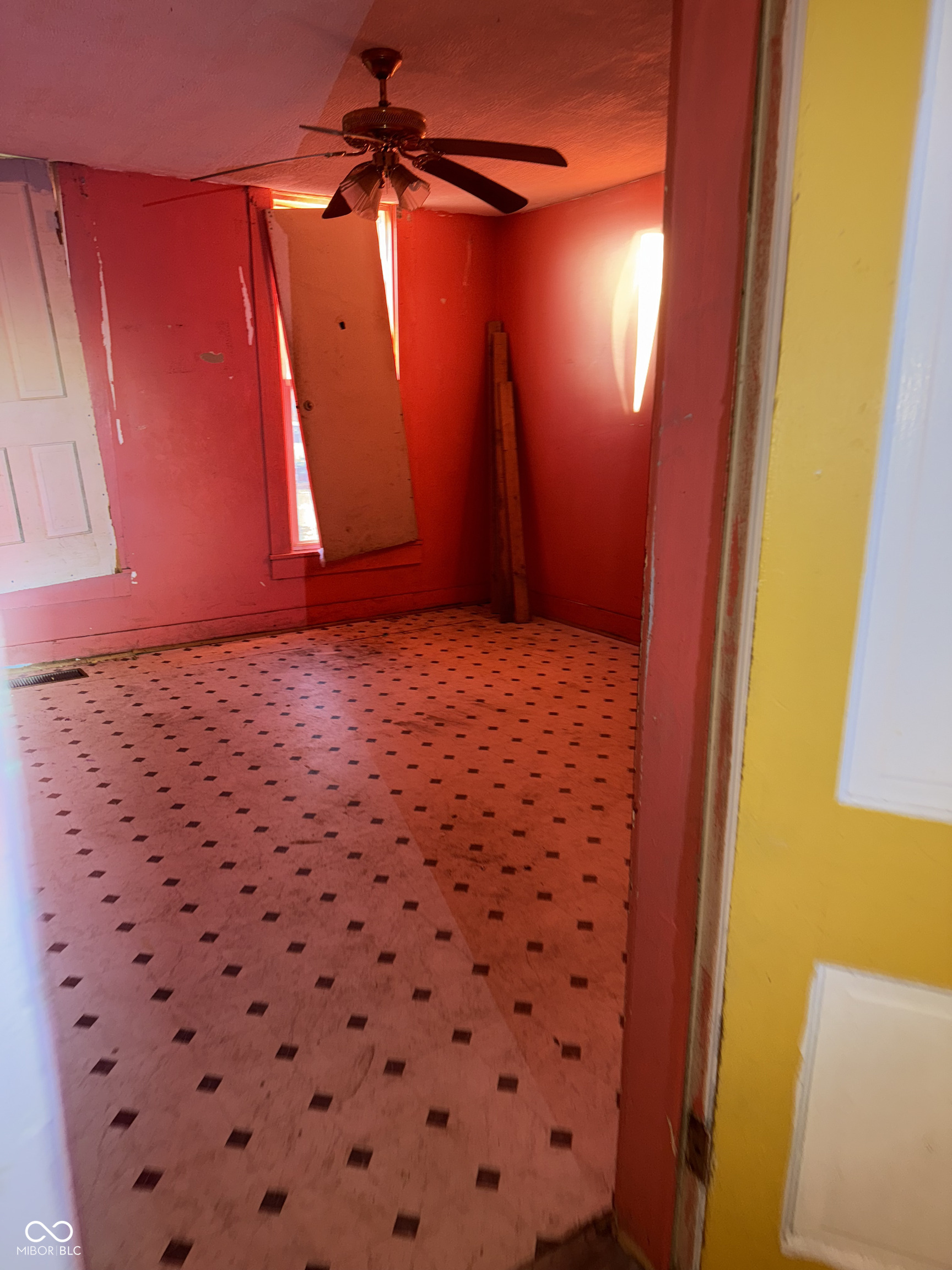 721 N Belleview Place