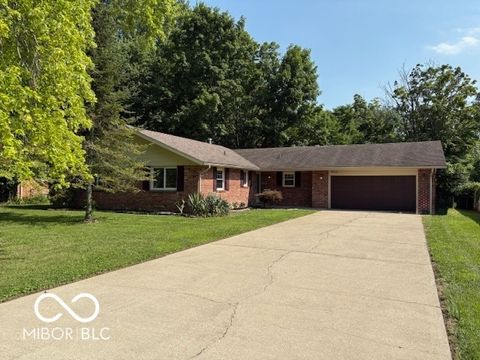Photo of 4111 W Peachtree Lane, Muncie, IN 47304 (MLS # 22052080)