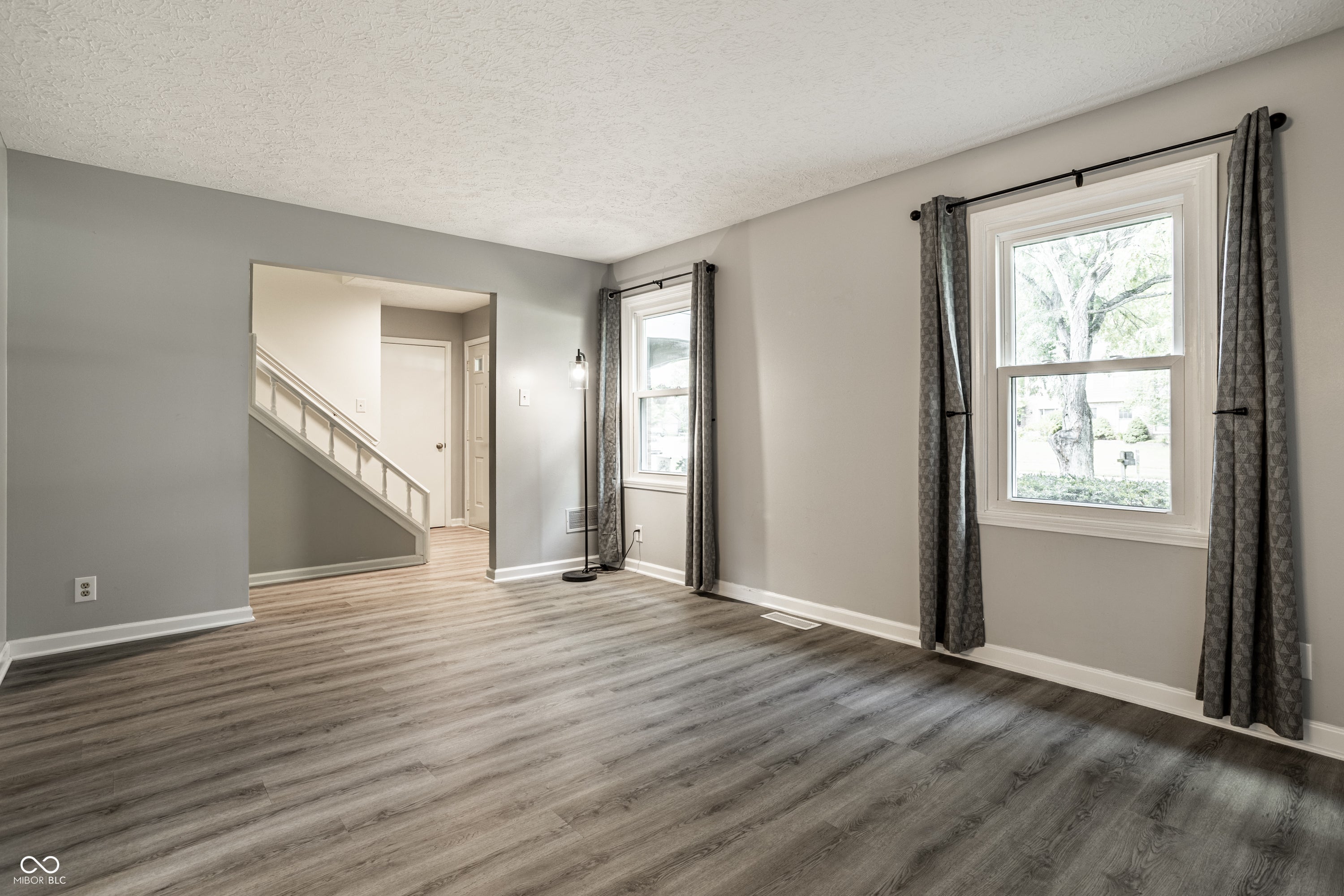 25 Village Place
