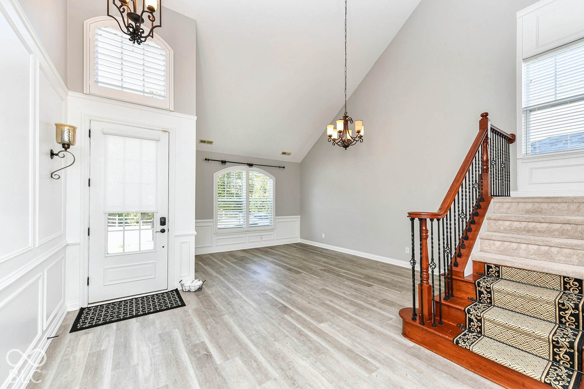 12541 Hawks Landing