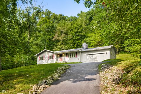 Photo of 1726 Harrison Ridge Road, Nashville, IN 47448 (MLS # 22055712)
