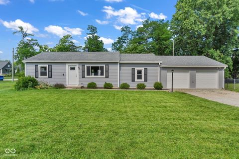 Photo of 840 Oswego Road, Carmel, IN 46032 (MLS # 22113195)