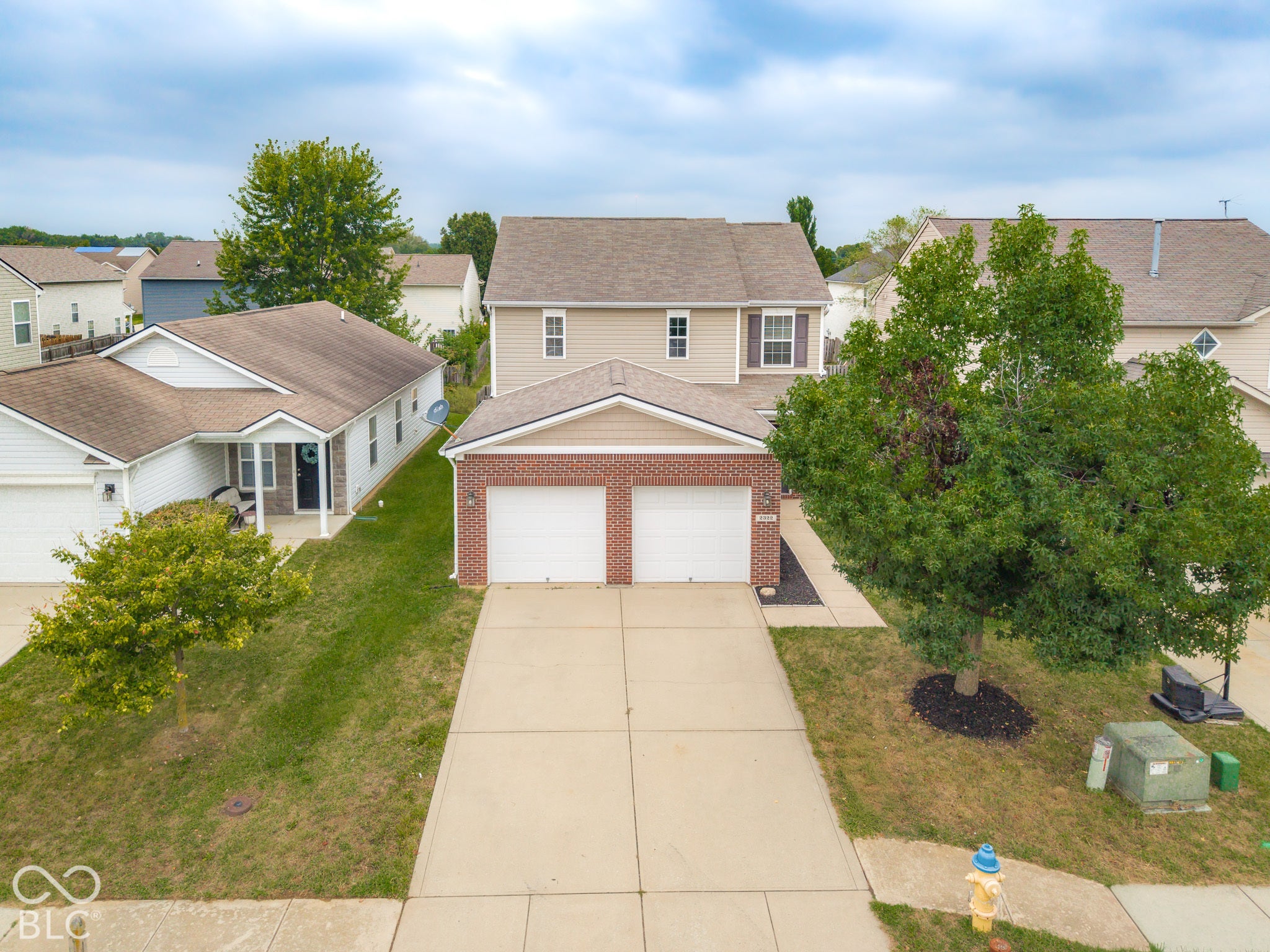 2322 Middle View Drive