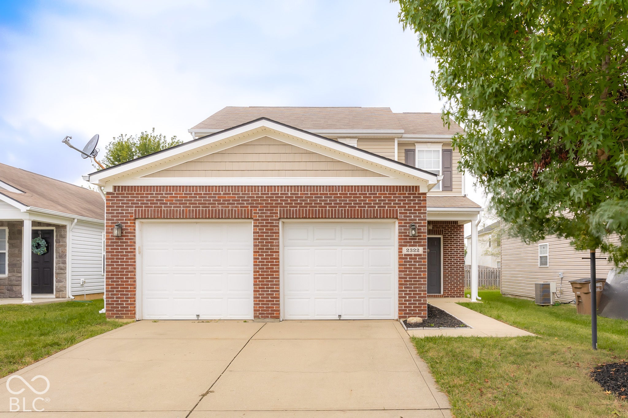 2322 Middle View Drive