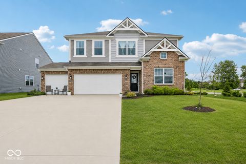 Photo of 7439 Kensley Place, Indianapolis, IN 46259 (MLS # 22104599)