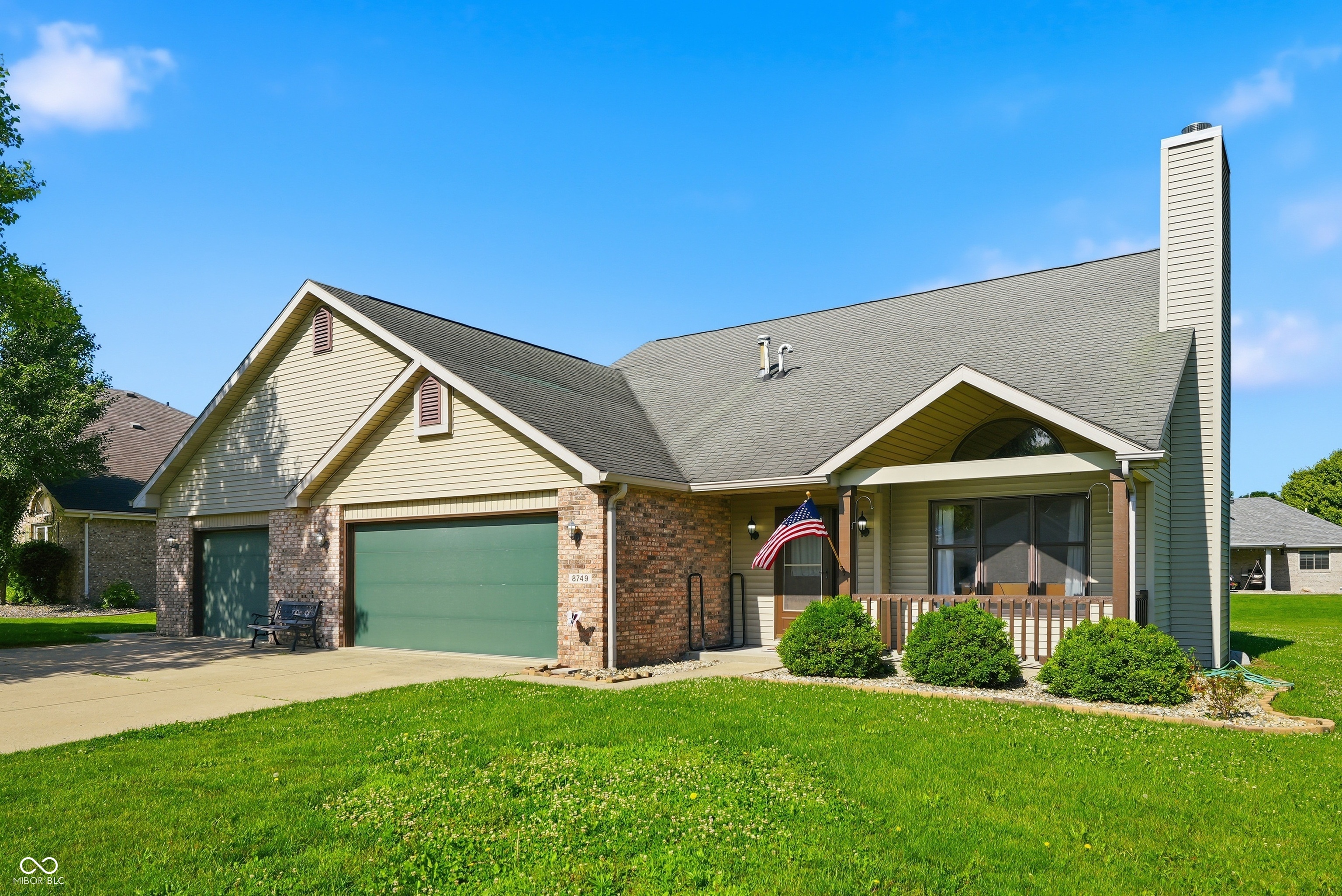 8749 Carriage Lane