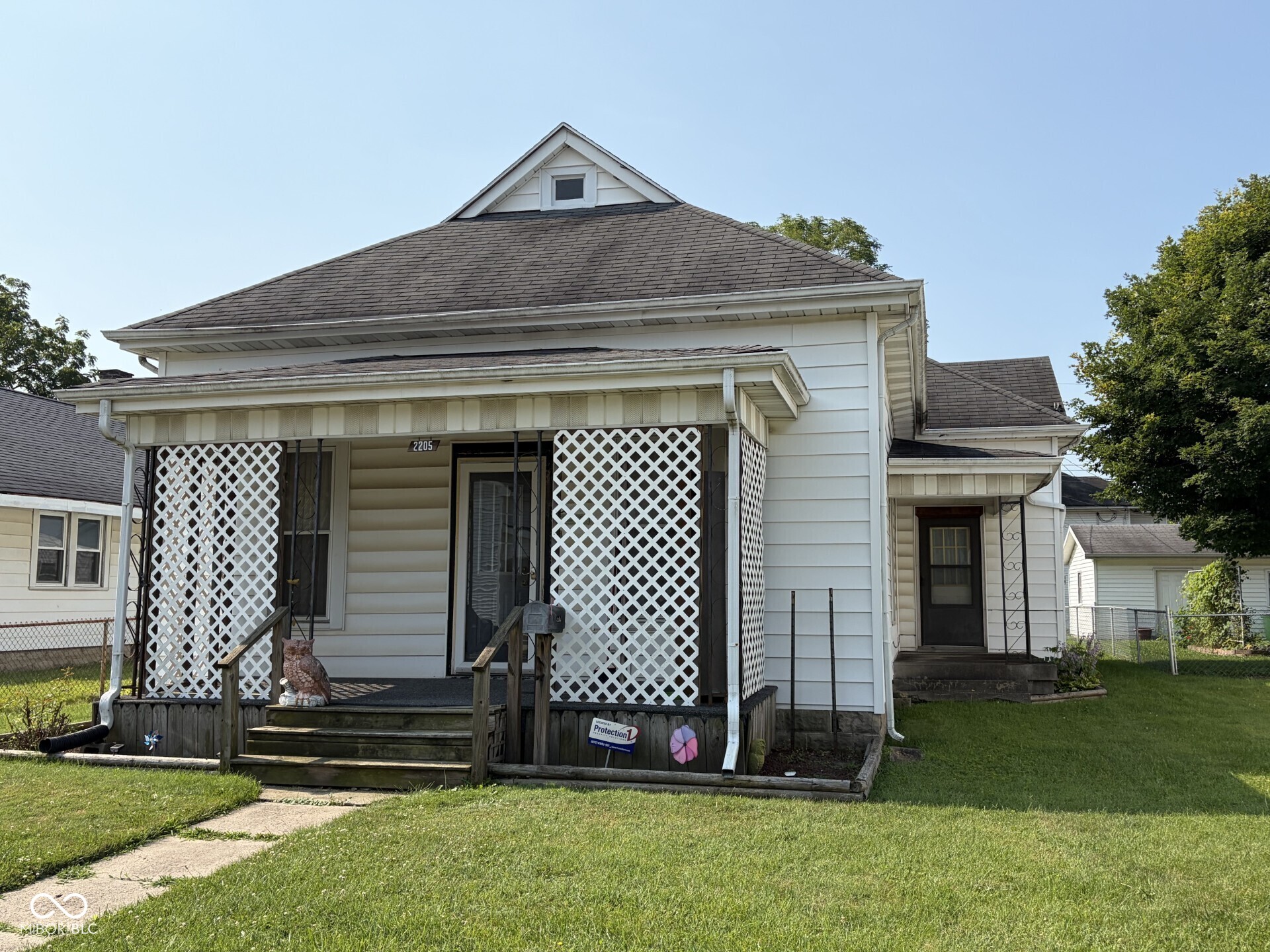 Photo 1 of 15 — 2205 Plum, New Castle, IN 47362