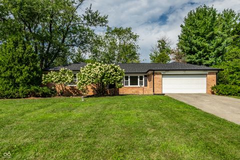 Photo of 9648 Sycamore Road, Carmel, IN 46032 (MLS # 22053111)
