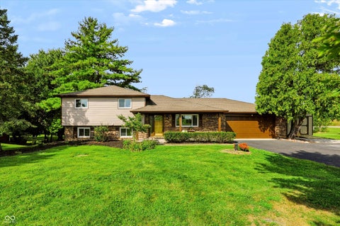 Photo of 16028 Farr Hills Drive, Westfield, IN 46074 (MLS # 22113465)