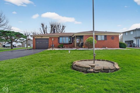 Photo of 6911 E Raymond Street, Indianapolis, IN 46239 (MLS # 22092098)