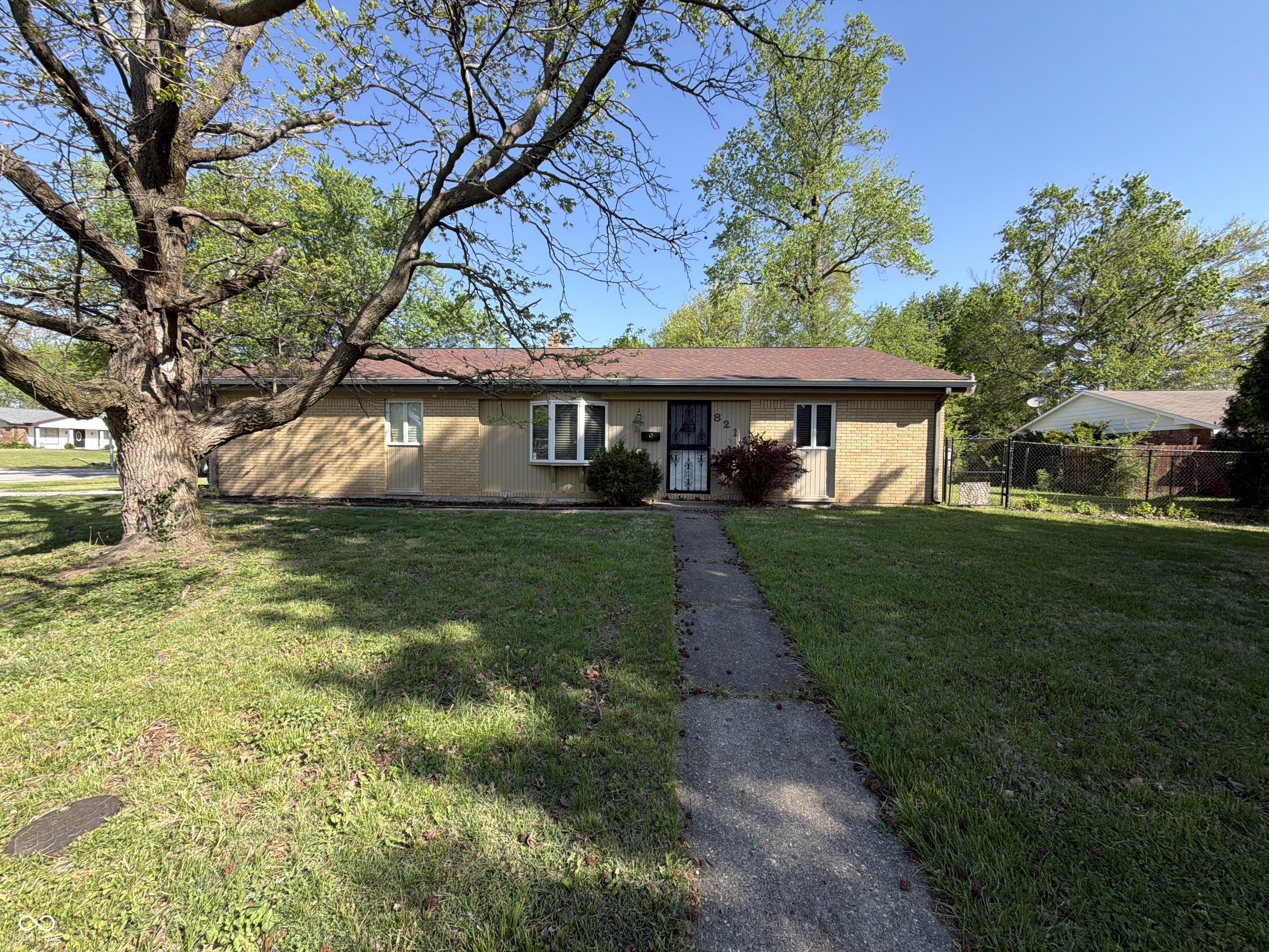 8214 Forsythia Court