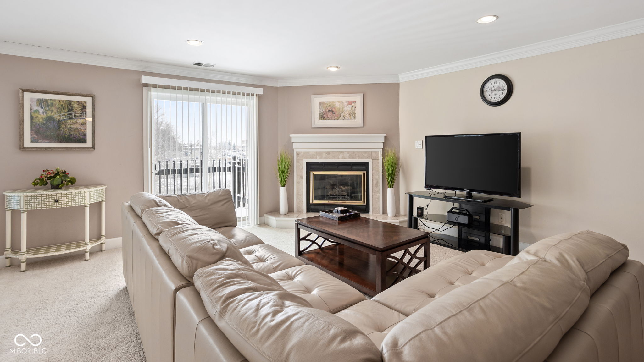 8751 Jaffa Court Drive E 33