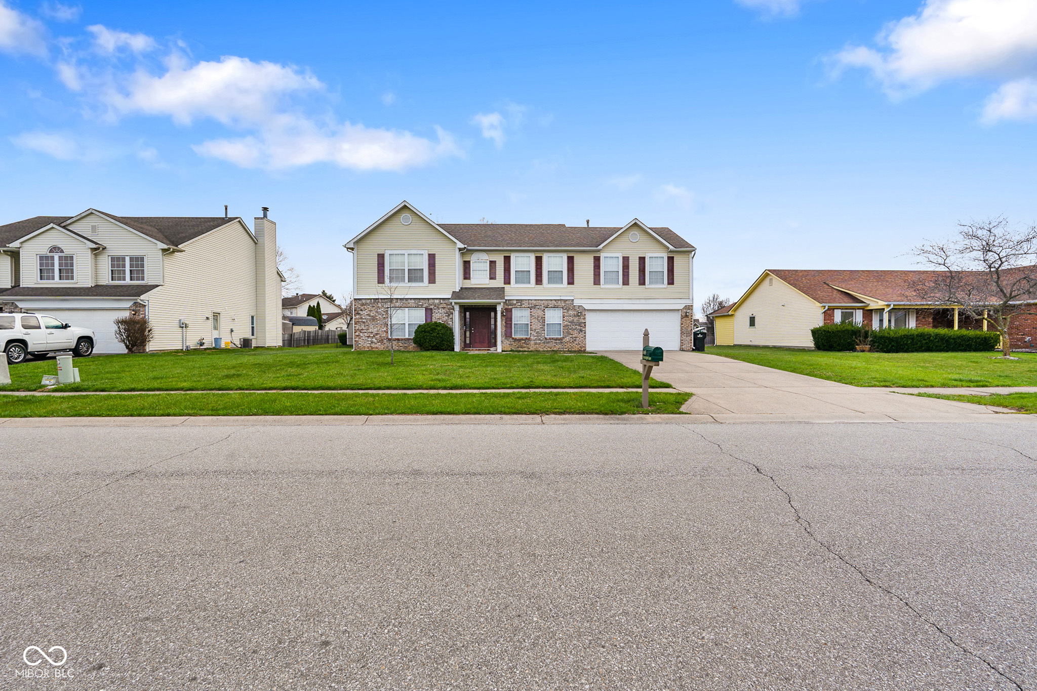 665 Hummingbird Lane