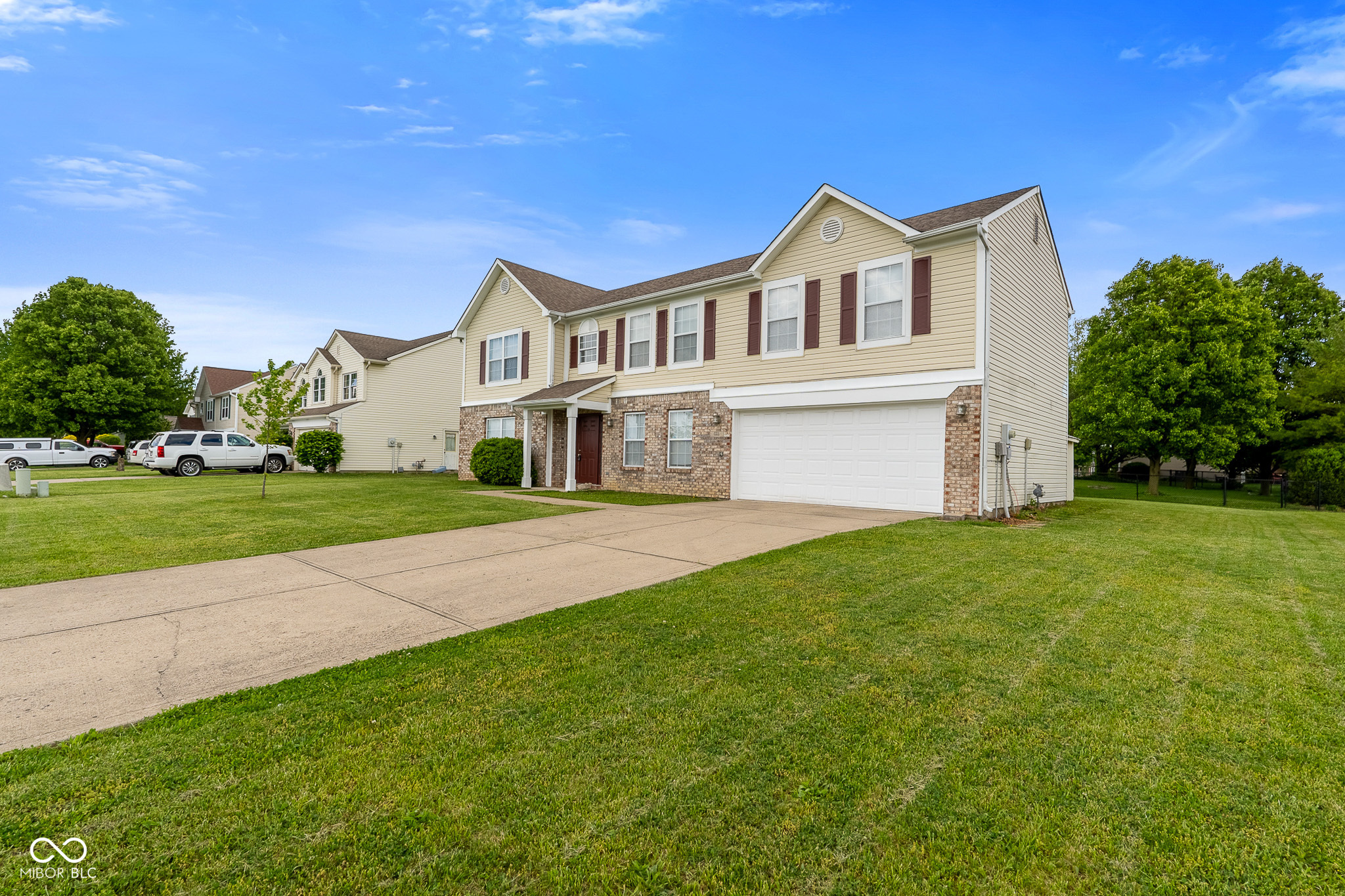 665 Hummingbird Lane
