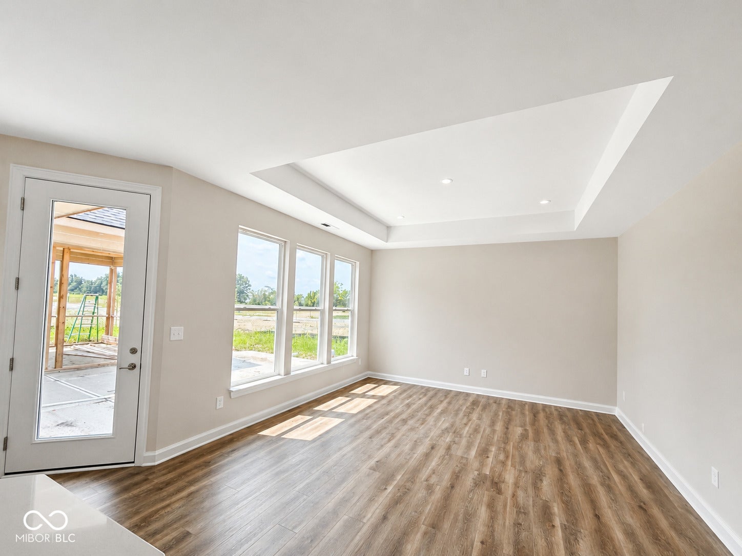 8811 Constitution Trail