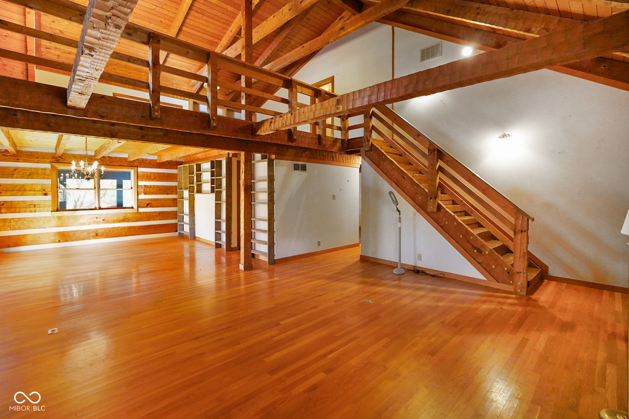 11252 N Paddock Road S