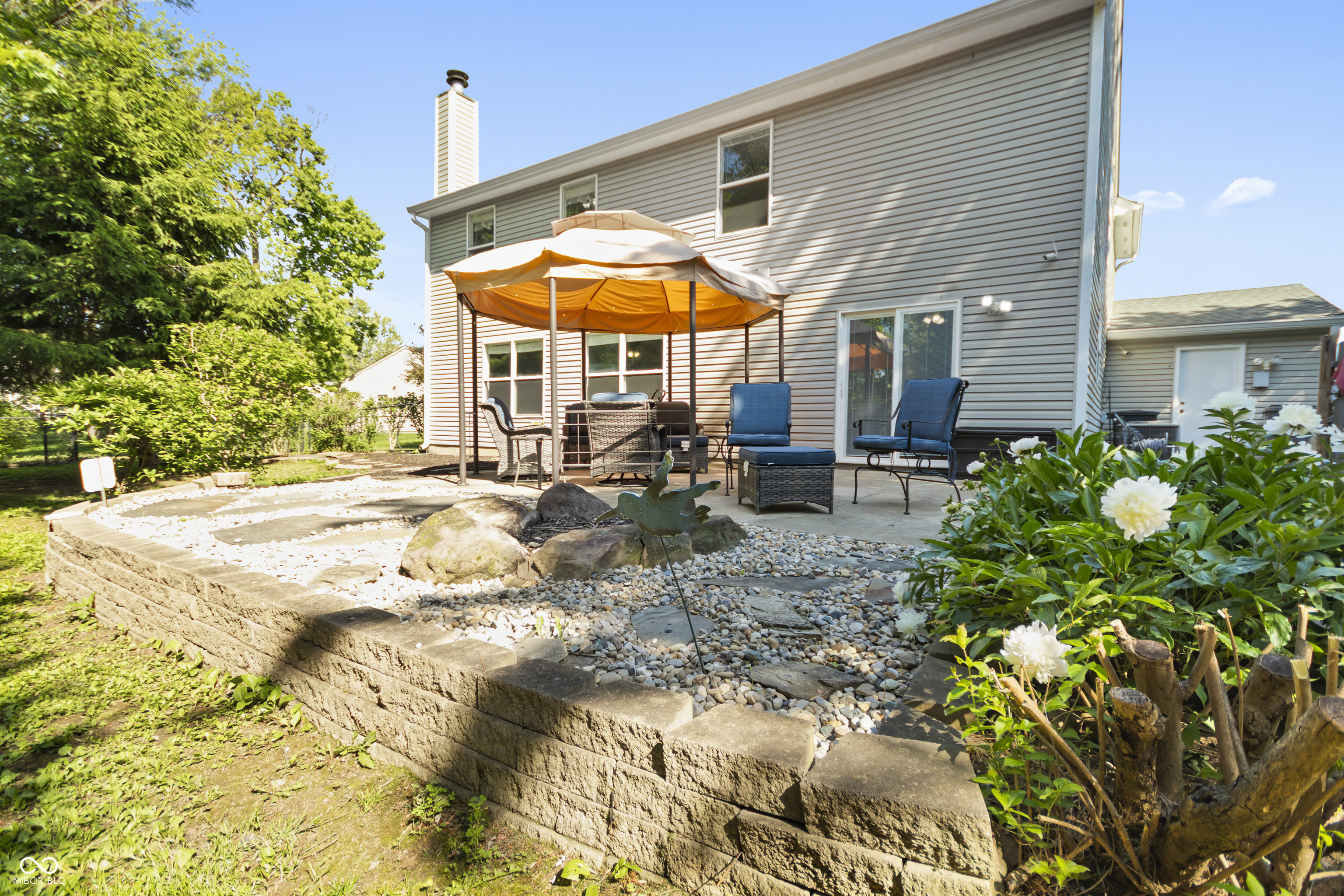 6941 Devinney Lane