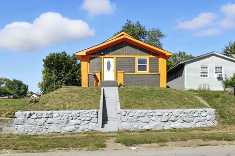 Photo of 1254 N Belmont Avenue, Indianapolis, IN 46222 (MLS # 22061051)