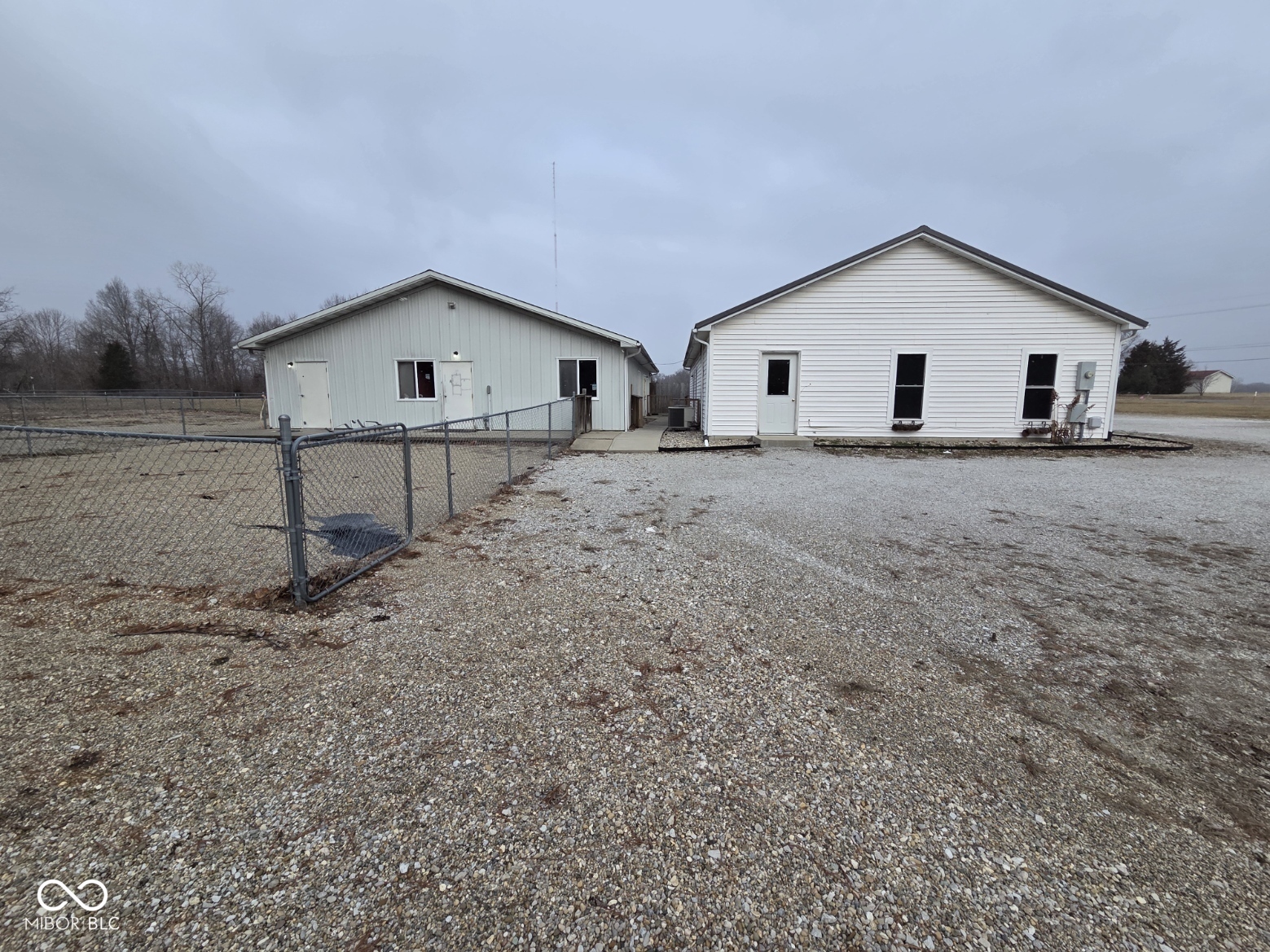 5625 N State Highway 7