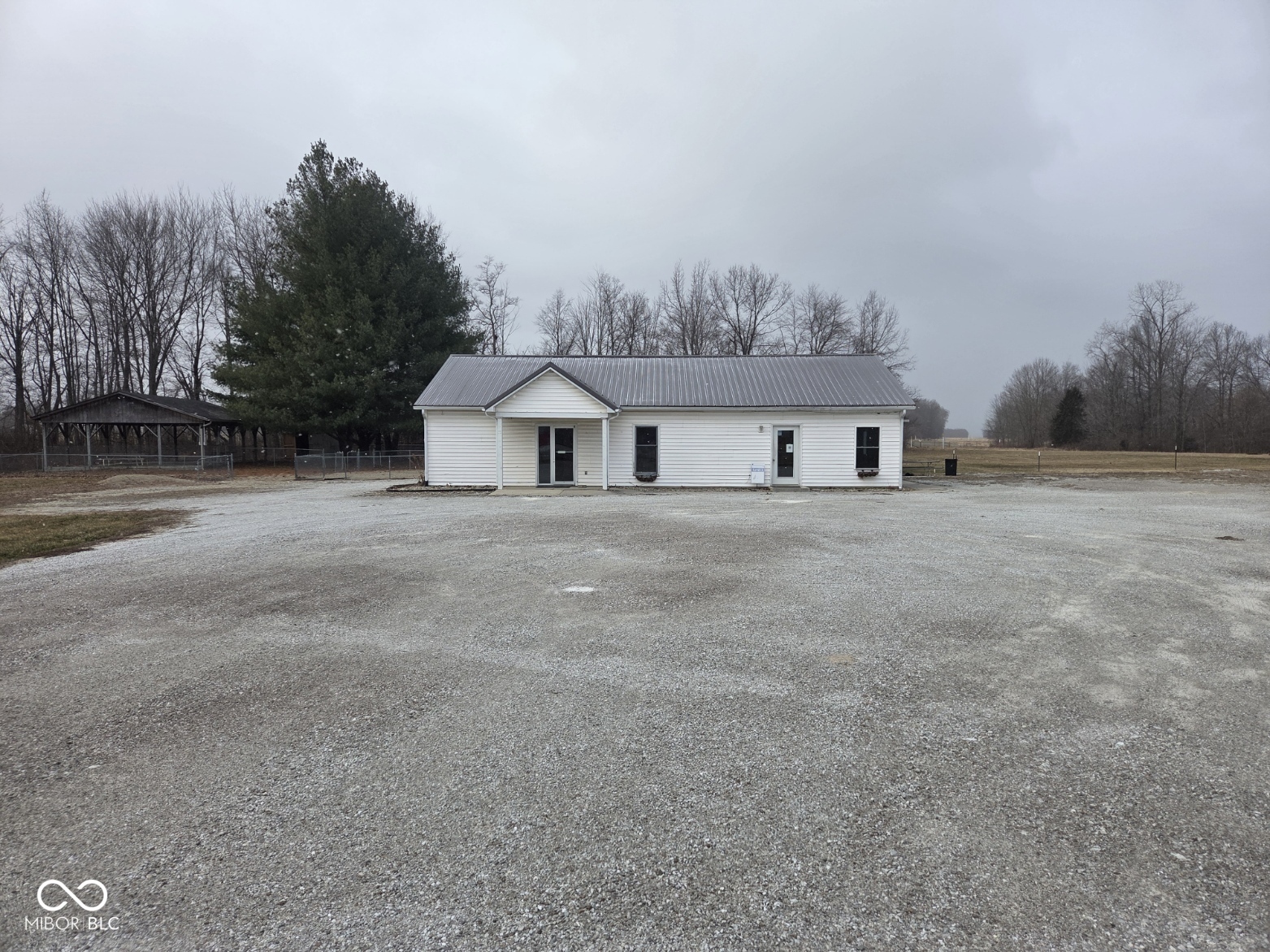 5625 N State Highway 7