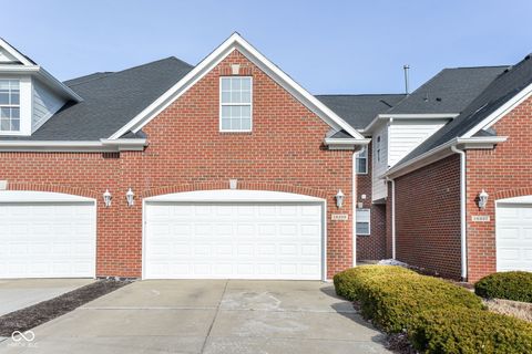 Photo of 16339 Meadowlands Lane, Westfield, IN 46074 (MLS # 22076354)