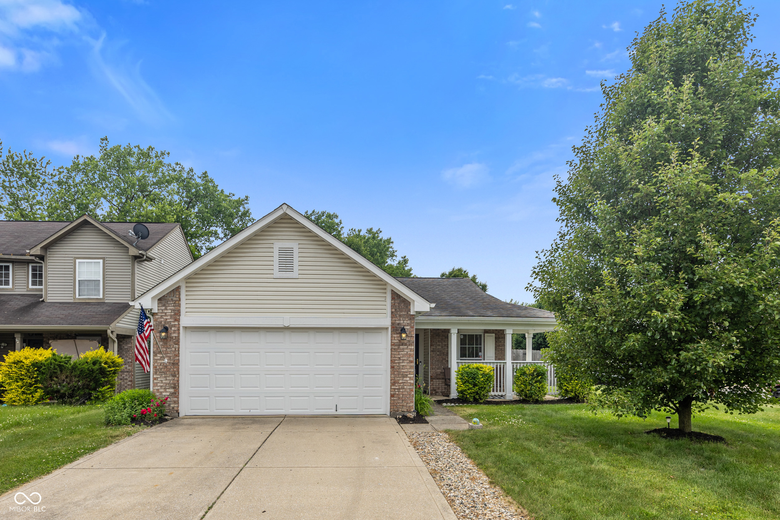 5216 Lakeside Manor Boulevard