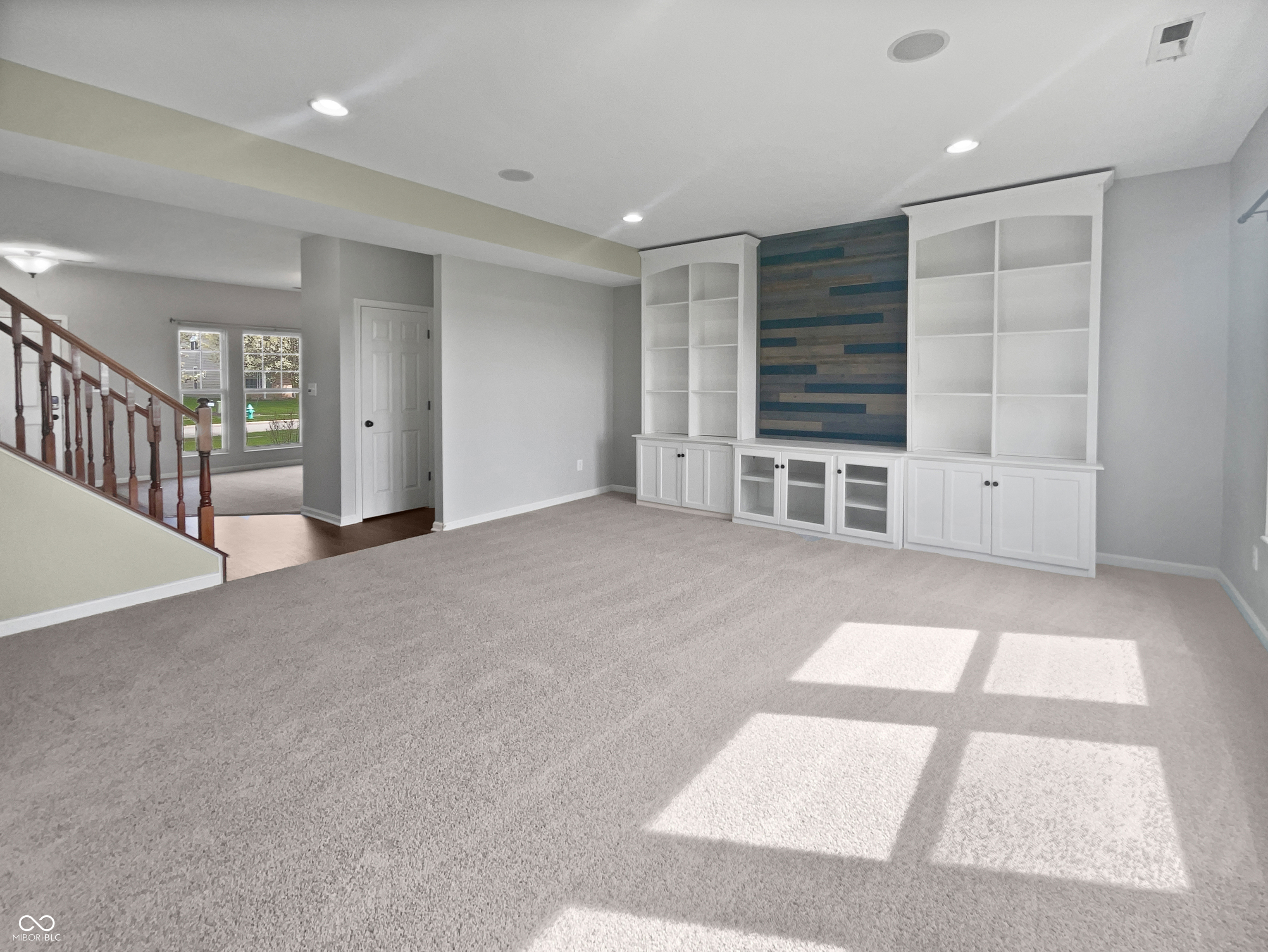 6234 N Woods Edge Drive