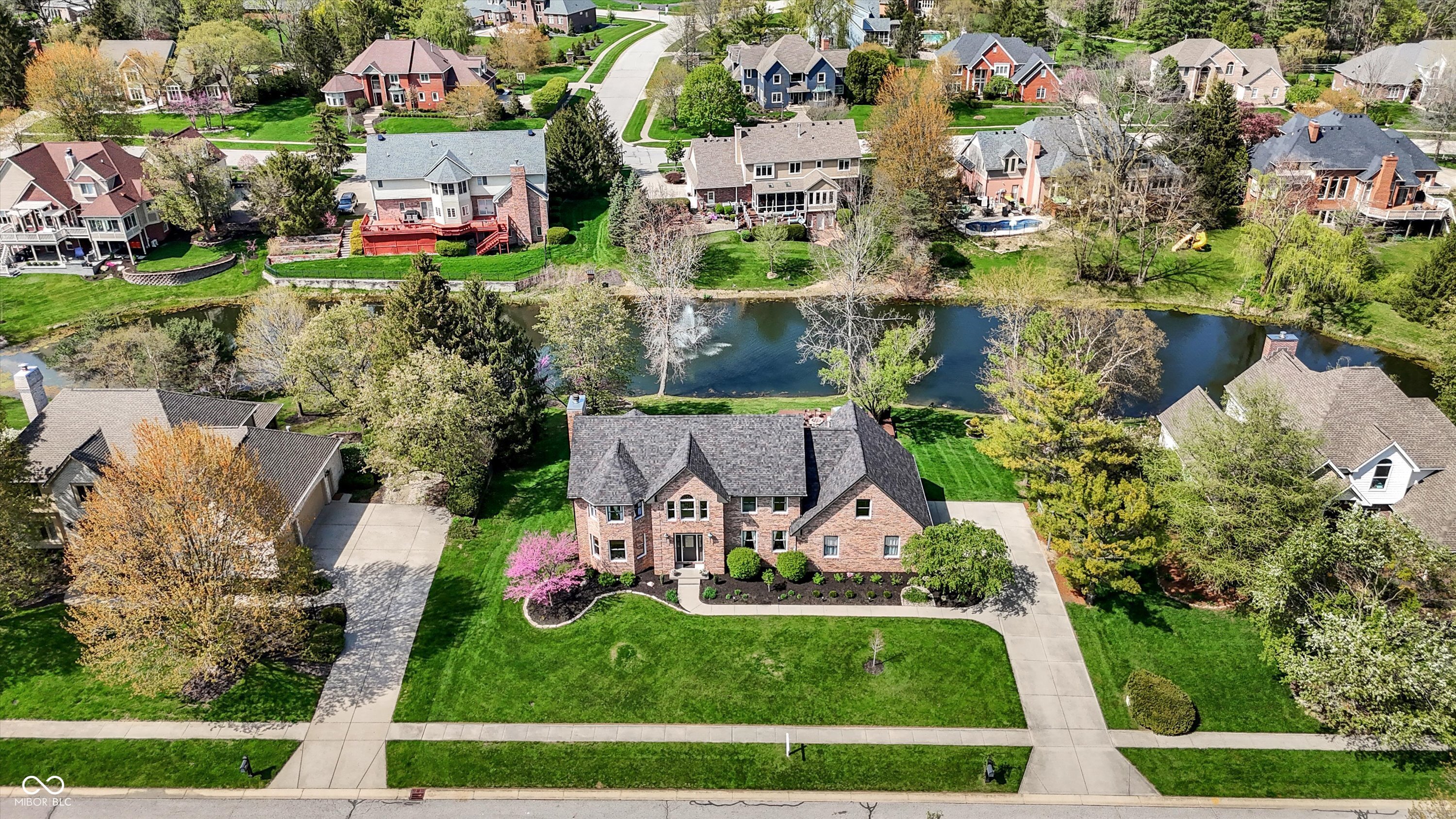 4932 Willow Ridge Court
