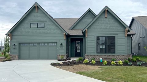 Photo of 1413 Crosstie Circle, Westfield, IN 46074 (MLS # 22074462)