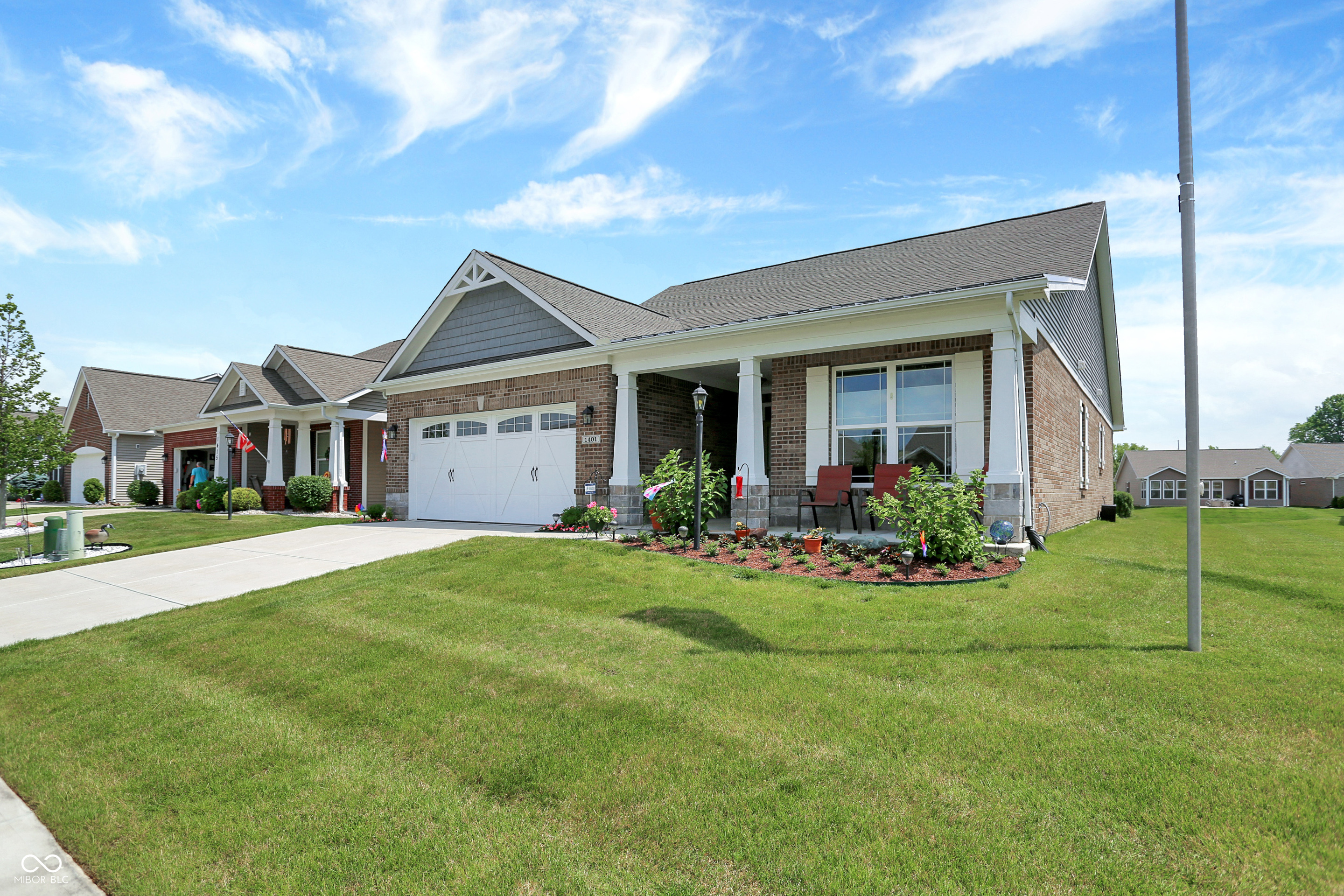 1401 Blackthorne Trail N