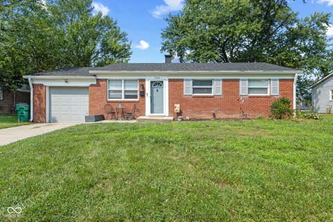Photo of 724 Maple Lane, Brownsburg, IN 46112 (MLS # 22117874)